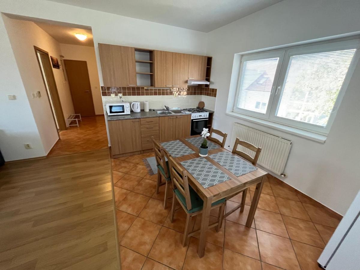 Apartman 92 Biely Kostol Luaran gambar
