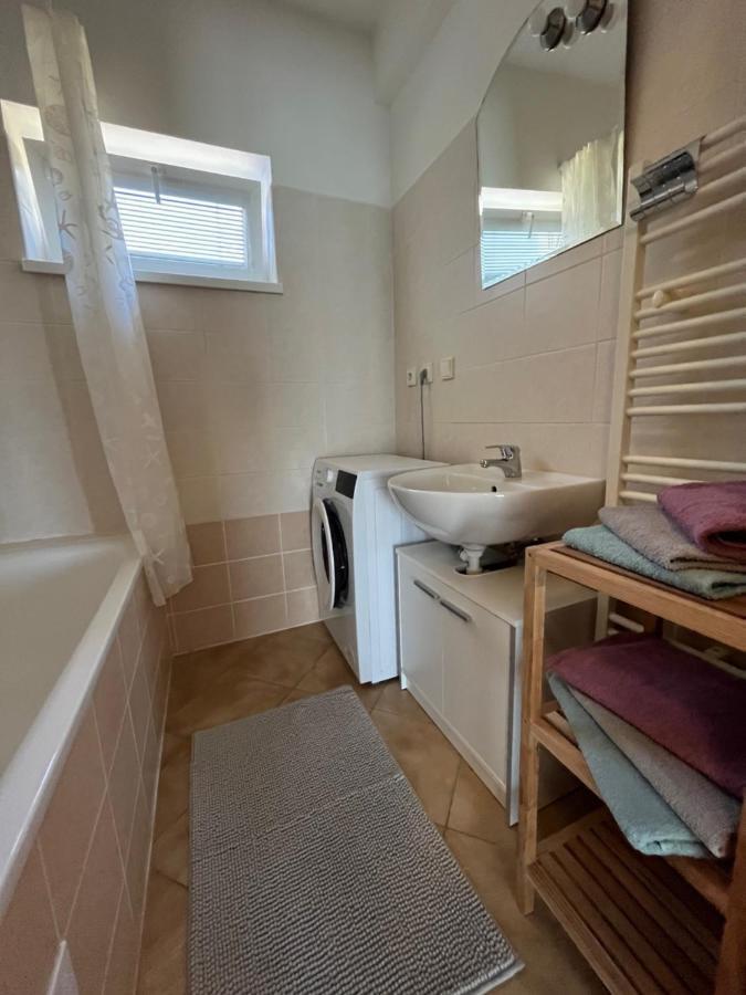 Apartman 92 Biely Kostol Luaran gambar